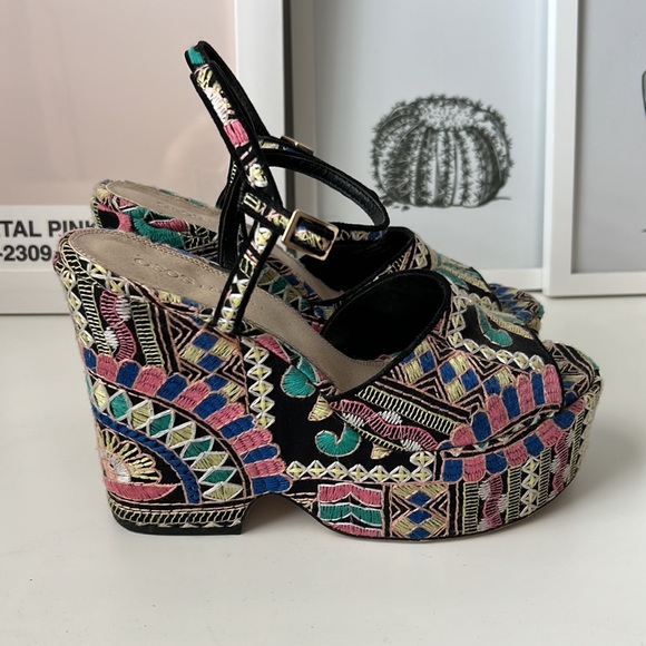 ASOS Embroidered Wedges - Picture 2 of 9